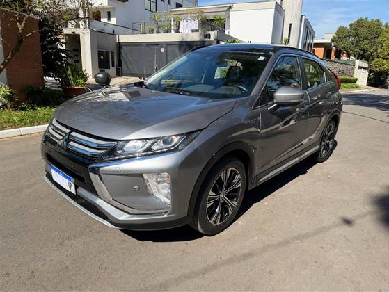 MITSUBISHI ECLIPSE CROSS 1.5 MIVEC TURBO GASOLINA HPE-S CVT MITSUBISHI ECLIPSE CROSS 1.5 MIVEC TURBO GASOLINA HPE-S CVT